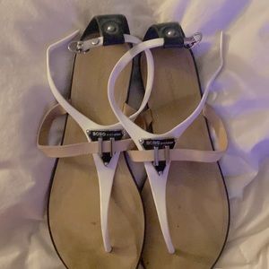 Bcbg thong sandal